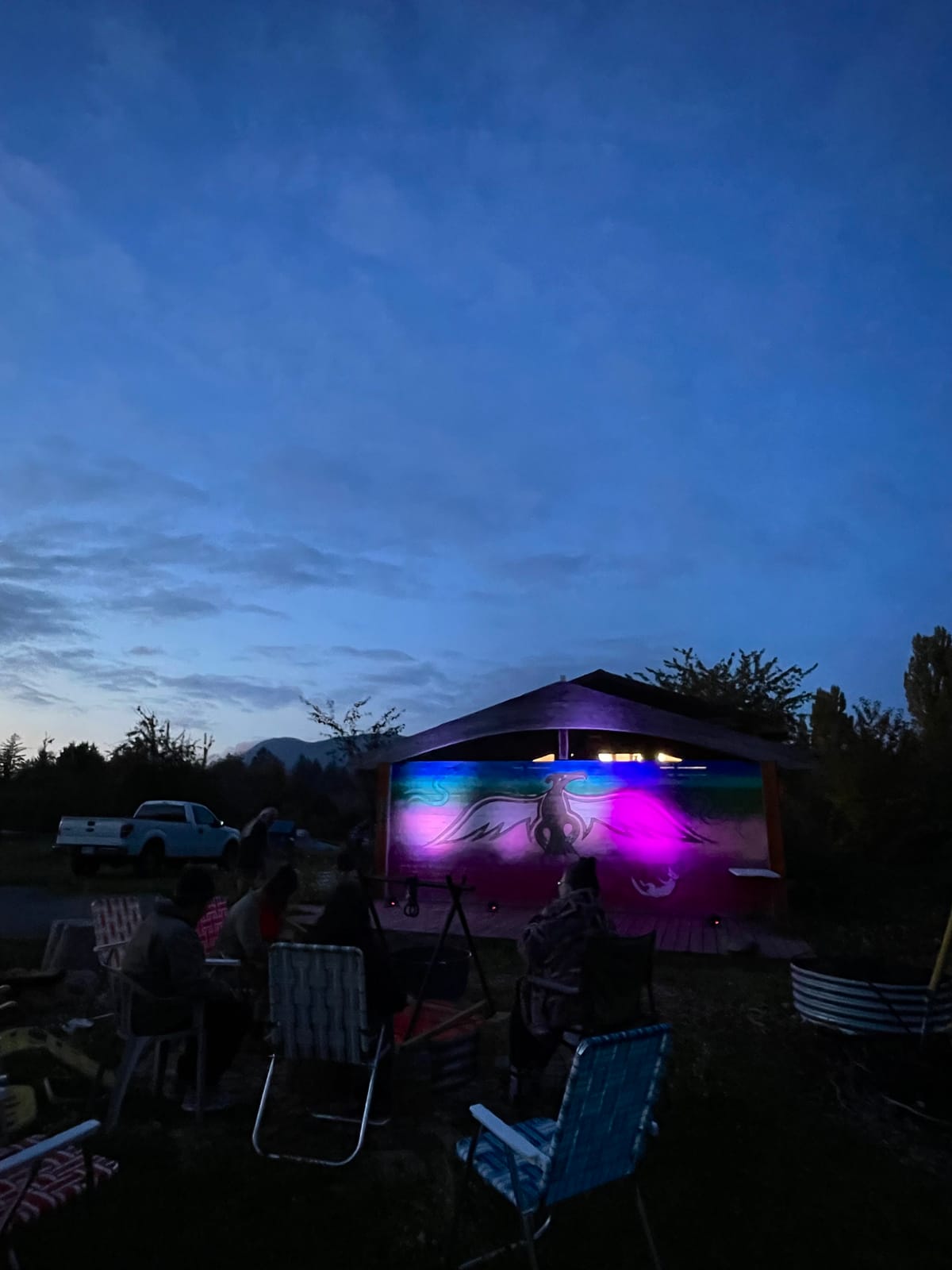 ʔUNAAQʔIISAMIS N̓ISM̓AQAŁ